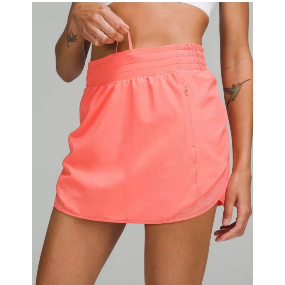 Lululemon Hotty Hot HR Skirt Size 4 Raspberry Cream Coral‎ Pink